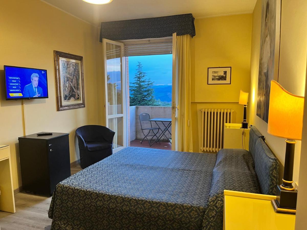 Hotel & Residence Dei Duchi Urbino Dış mekan fotoğraf
